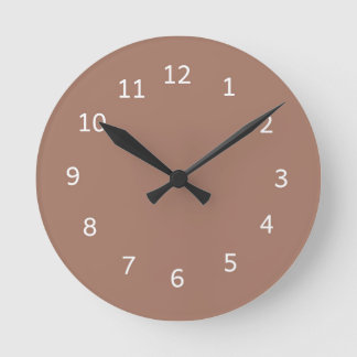 Reloj Redondo Mediano Mousse de Mocha Un Color Mínimo Marrón Chocolate