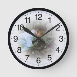 Reloj Redondo Mediano Muchacho y perros