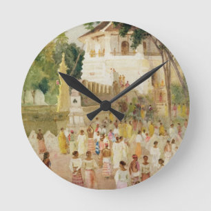 Reloj Redondo Mediano Muchedumbres en un monumento en la India, 1895