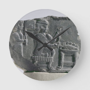 Reloj Redondo Mediano Mujer elamita hilando, Periodo Neoemlamita, c.700-