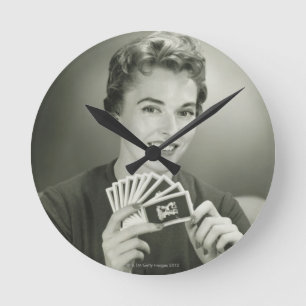 Reloj Redondo Mediano Naipes de la mujer