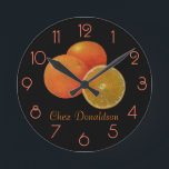 Reloj Redondo Mediano Naranjas siguen con aceite de vida en personalizad<br><div class="desc">Listo para ser personalizado según sus especificaciones. Óleo sobre lienzo,  por Jan Sinclair. Ver más aquí... </div>