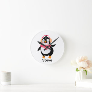 Reloj Redondo Mediano Navidades Jolly Penguin en una bufanda con bocanad