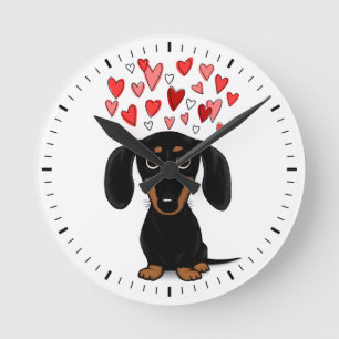 Reloj Redondo Mediano Negro lindo y Tan Dachshund con corazones