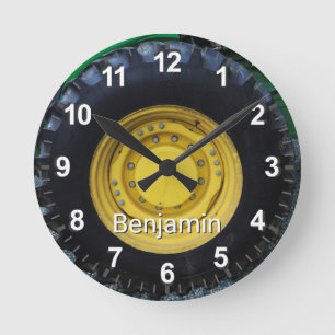 Reloj Redondo Mediano Neumático del tractor de la granja antigua