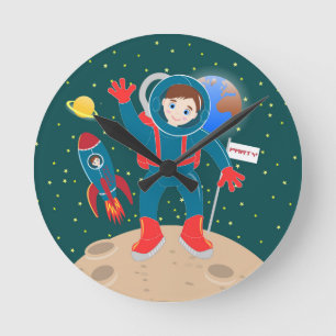 Reloj Redondo Mediano Niño astronauta en la fiesta de cumpleaños de la l