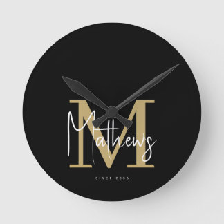Reloj Redondo Mediano Nombre de familia de monograma blanco de oro negro