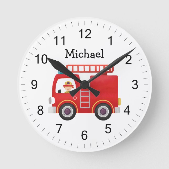 Reloj Redondo Mediano Nombre personalizado del Camión Rojo Moderno (Anverso)