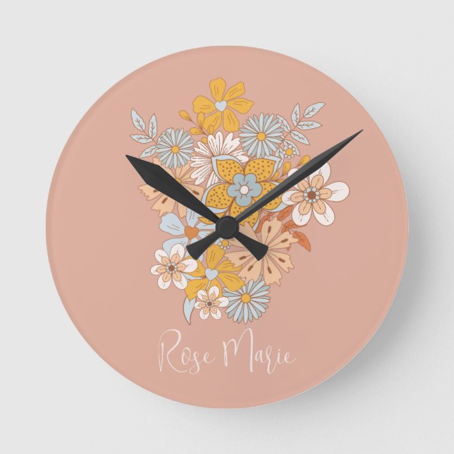 Reloj Redondo Mediano Nombre personalizado Floral Boho Nursery (Anverso)