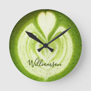 Reloj Redondo Mediano Nombre personalizado Funny Matcha Latte Lover Té V