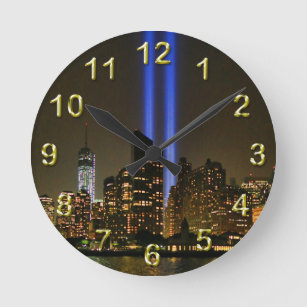 Reloj Redondo Mediano NYC Skyline: Tributo De WTC 9/11 A La Luz 2013 #1