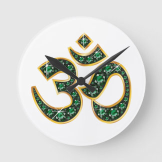 Reloj Redondo Mediano Om Symbol with "Emerald" Stones