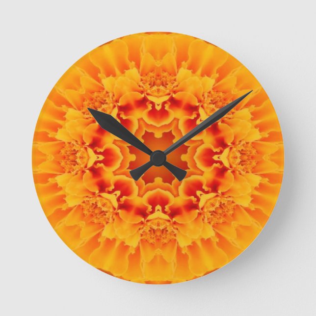 Reloj Redondo Mediano Orange Marigold Mandala  (Anverso)
