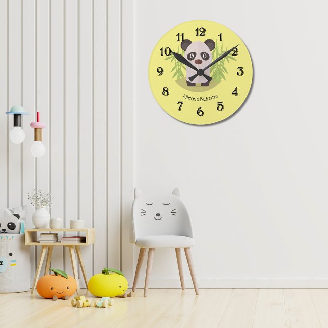 Reloj Redondo Mediano Oso Cute Panda En Medio Del Bambú (Subido por el creador)