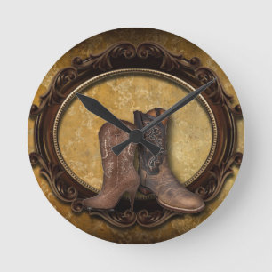 Reloj Redondo Mediano Paisaje de granero angustiado Western Cowboy Boot
