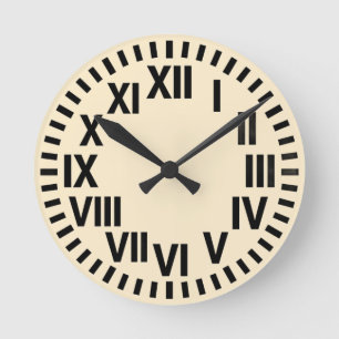 Reloj Redondo Mediano Pared con Numerales Romanos de Crema
