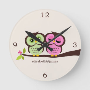 Reloj Redondo Mediano Pares verdes y rosados del búho