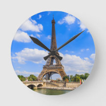 París, la Torre Eiffel y el río Sena, Francia.