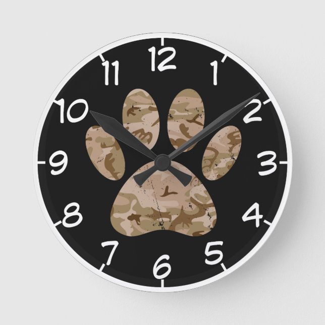 Reloj Redondo Mediano Pasta de perros Camo del Desierto con números (Anverso)