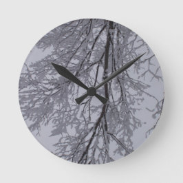 Reloj Redondo Mediano Patrón de nieve en los árboles