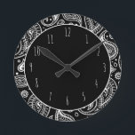 Reloj Redondo Mediano Patrón de paisley floral blanca y negra Art Deco<br><div class="desc">Reloj redondo de patrón de paisley floral blanco y negro Art Deco</div>