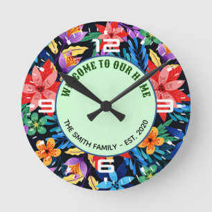 Reloj Redondo Mediano Patrón floral exótico con texto personalizado-6857