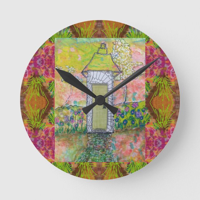 Reloj Redondo Mediano Pequeña Casa Oriental (Anverso)