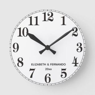 Reloj Redondo Mediano Personalizado en Blanco y Negro