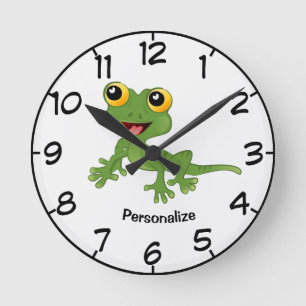 Reloj Redondo Mediano Personalizado Gecko de bebé verde lindo y feliz pe