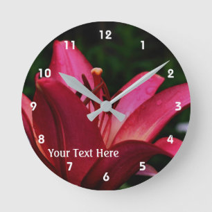 Reloj Redondo Mediano Pétalos Y Centro De Flores De Lirio Rojo
