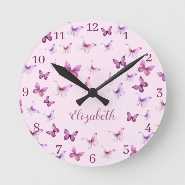 Reloj Redondo Mediano Pink Butterflies Pattern Custom Name (Anverso)
