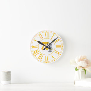 Reloj Redondo Mediano Pintura de astronauta genial símbolo Pi Día Pi 