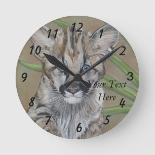 Reloj Redondo Mediano pintura de la fauna del gatito lindo del puma del