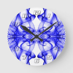 Reloj Redondo Mediano Plumas de humo azul en blanco con números