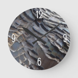 Reloj Redondo Mediano Plumas de pavo silvestre II Diseño abstracto de la