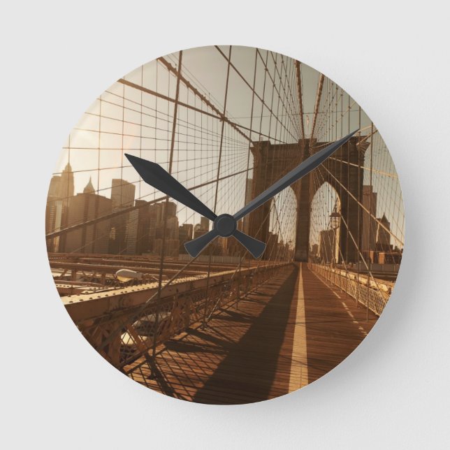 Reloj Redondo Mediano Puente de Brooklyn. (Anverso)