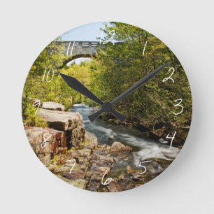 Reloj Redondo Mediano Puente sobre el río