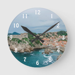 Reloj Redondo Mediano Puerto de Dubrovnik y centro de la ciudad