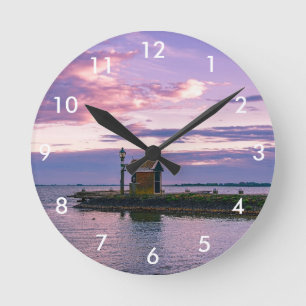Reloj Redondo Mediano Puesta de sol rosa sobre el lago