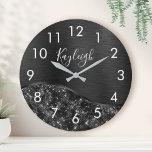 Reloj Redondo Mediano Purpurina negro metálico personalizado<br><div class="desc">Personaliza fácilmente este reloj de pared metalizado y glamoroso con motivos purpurinas negro con tu propio nombre personalizado.</div>