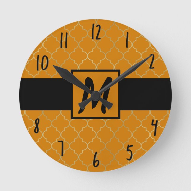 Reloj Redondo Mediano Quatrefoil dorado y amarillo últero monogramado (Anverso)