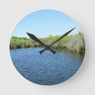 Reloj Redondo Mediano Reflejos de agua azul de manglar de Everglades