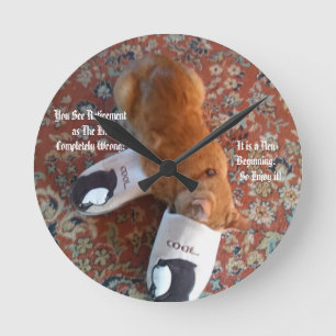 Reloj Redondo Mediano regalo de retiro ginger cat slips