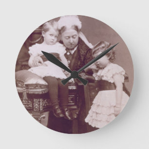 Reloj Redondo Mediano Reina Victoria (1819-1901) con sus nietos,