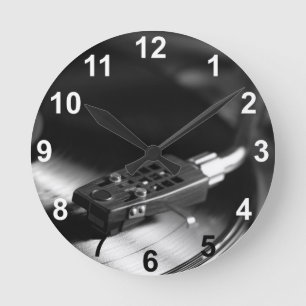 Reloj Redondo Mediano Reloj: Disco de vinilo en un tocadiscos. Tema vint