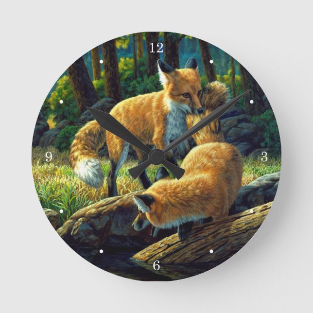 Reloj Redondo Mediano Reproducción de Red Fox Pups (Anverso)