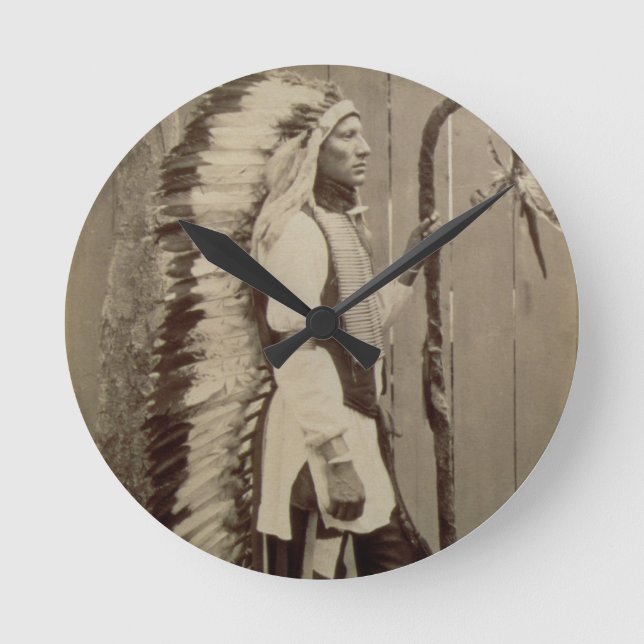 Reloj Redondo Mediano Retrato de un nativo americano de 'Buffalo Bill (Anverso)