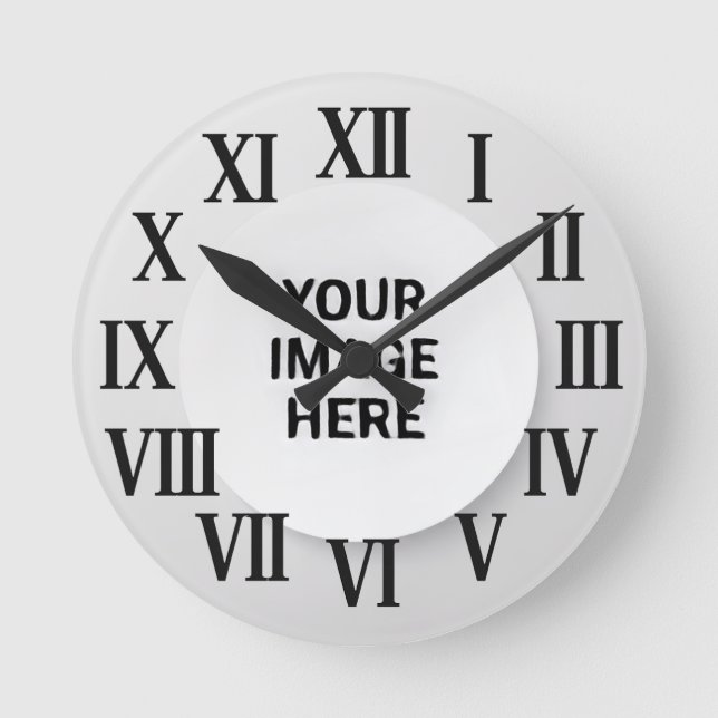 Reloj Redondo Mediano Roman Numeral Wall Clock with Photo and Name (Anverso)