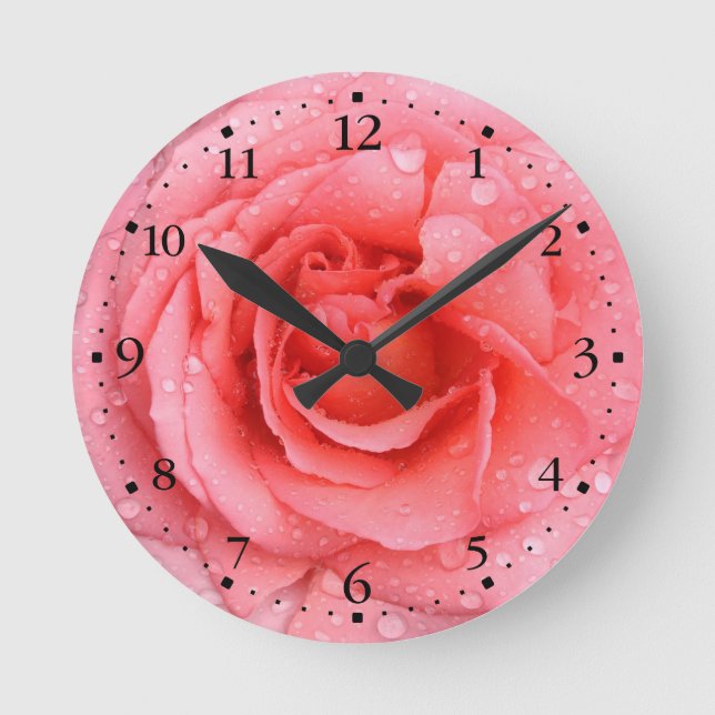 Reloj Redondo Mediano Romantic Red Pink Rose Water Drops (Anverso)