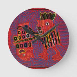 Reloj Redondo Mediano Rooster escalando un pez con un machete